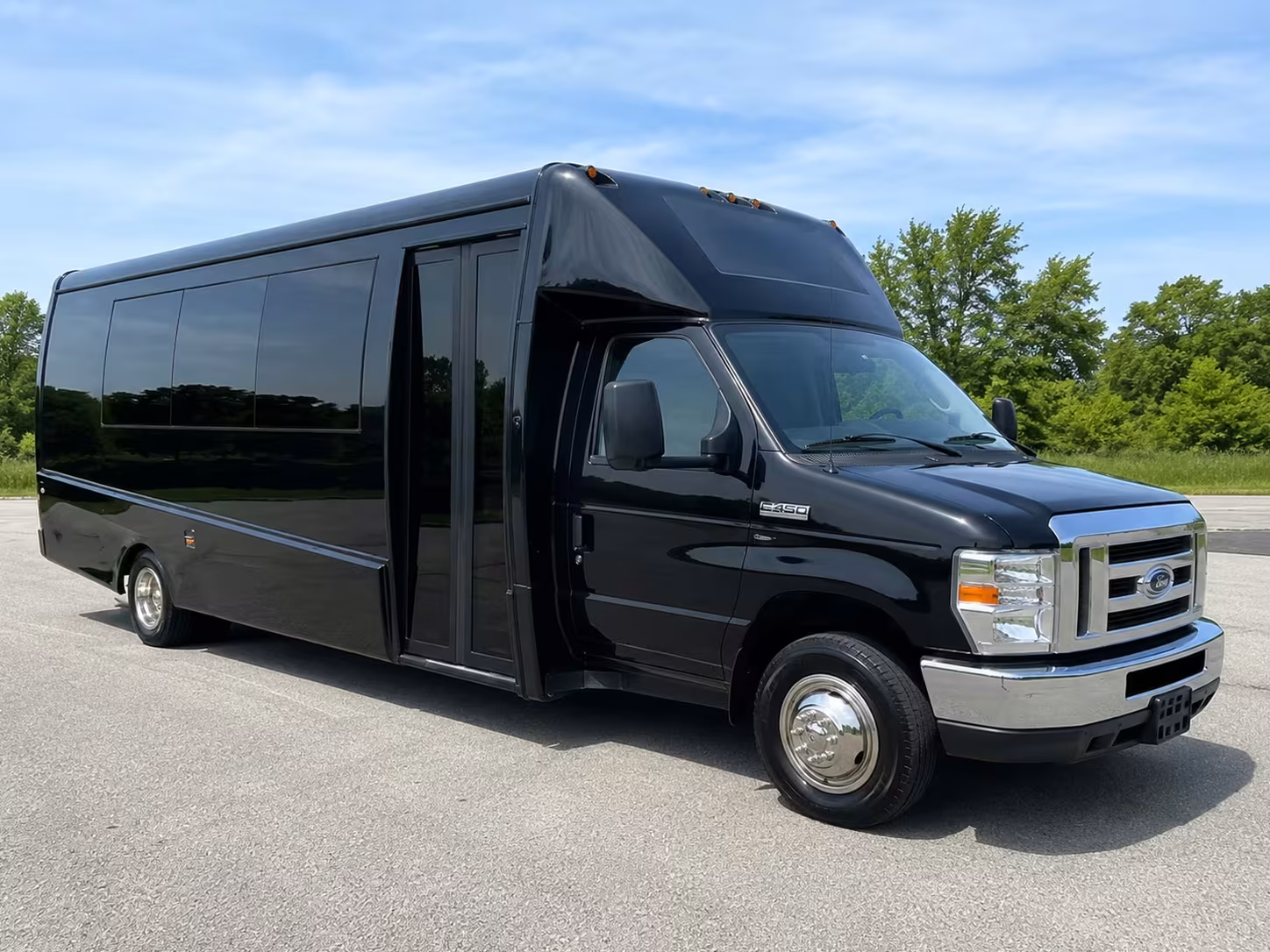 minibus rentals from jersey city to pnc bank arts center